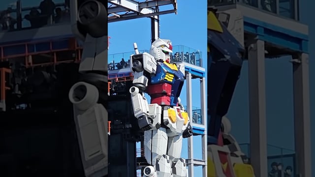 Lebensgroßer Gundam in Yokohama